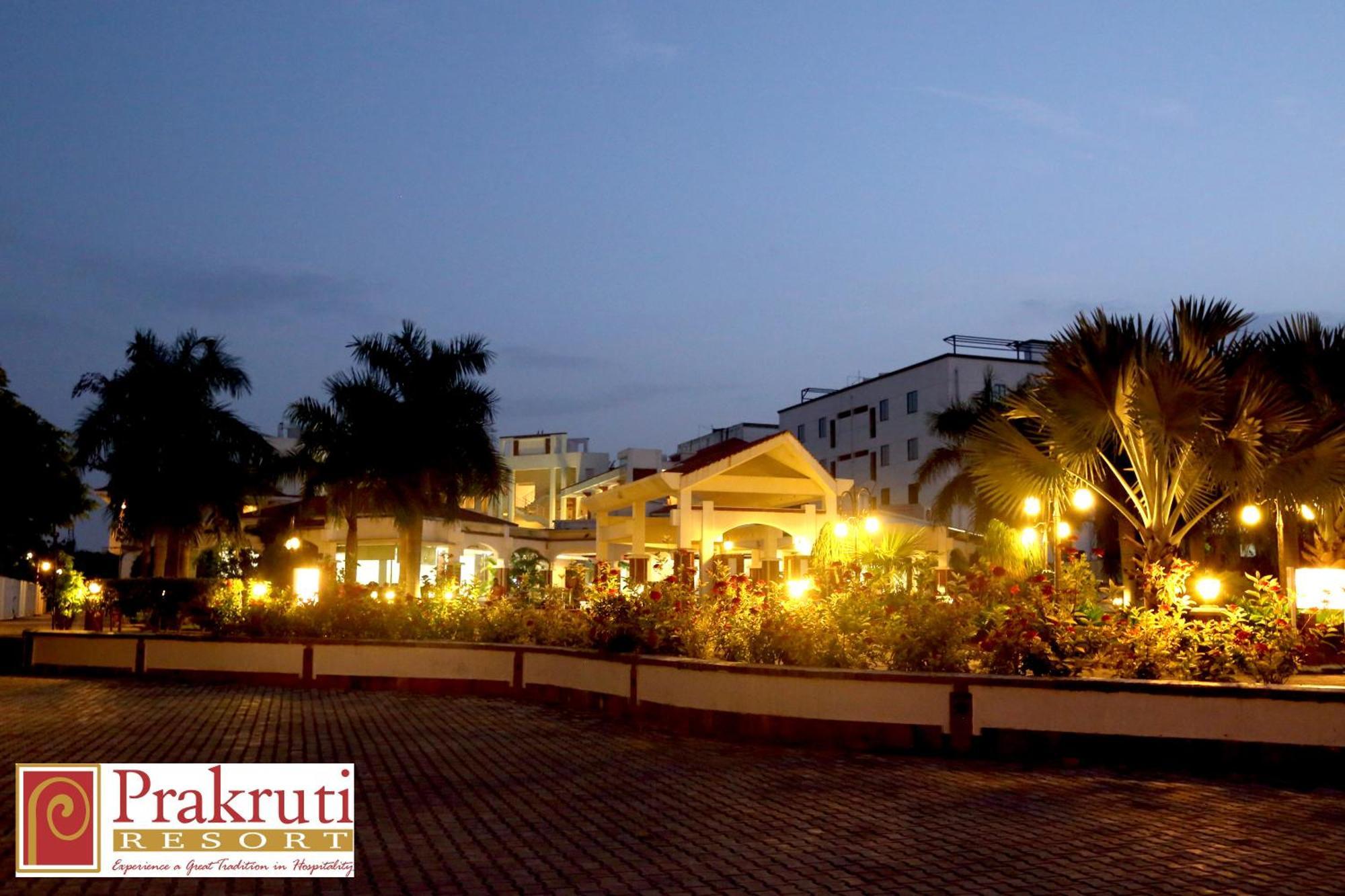 Prakruti Resort 바도다라 외부 사진